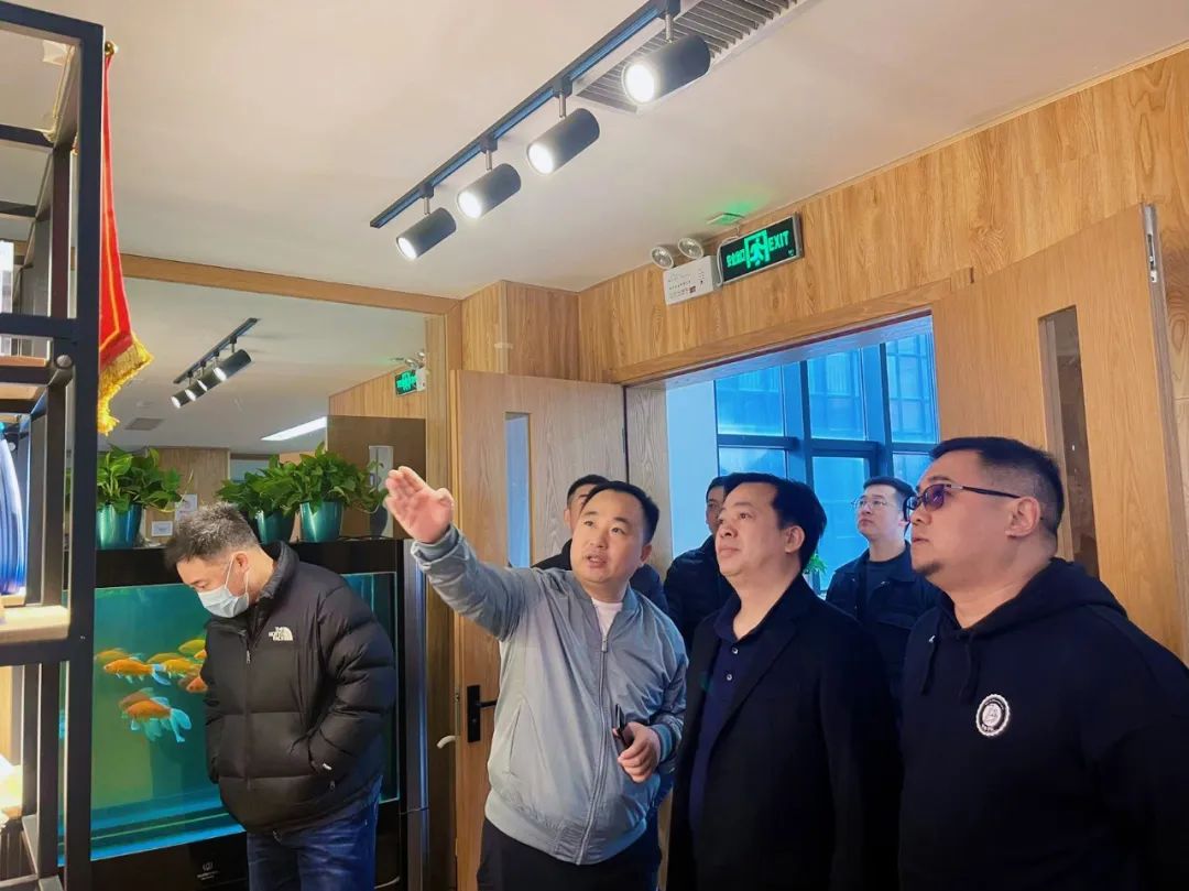 郑州市体育局、郑东新区教文体局领导莅临BBIN宝盈集团体育调研指导